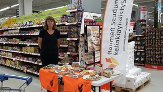 Tiistaina 6.9.2016 yhdistyksemme väkeä oli Rauman Citymarketissa tuunailemassa
gluteenittomia valmistuotteita kahvipöydän herkuiksi.